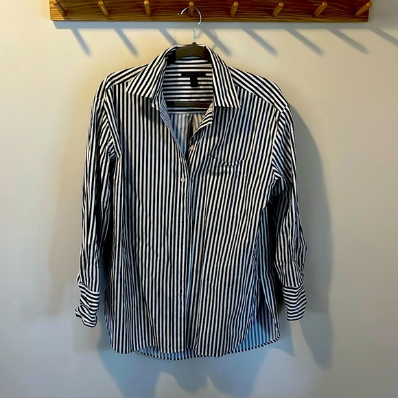Banana Republic Oversized Poplin Shirt - Picture 4 of 5